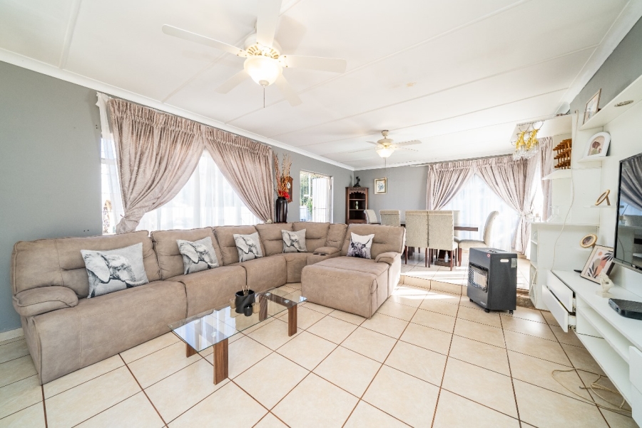 4 Bedroom Property for Sale in Casseldale Gauteng