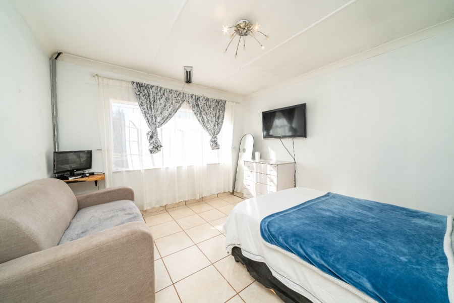 4 Bedroom Property for Sale in Casseldale Gauteng