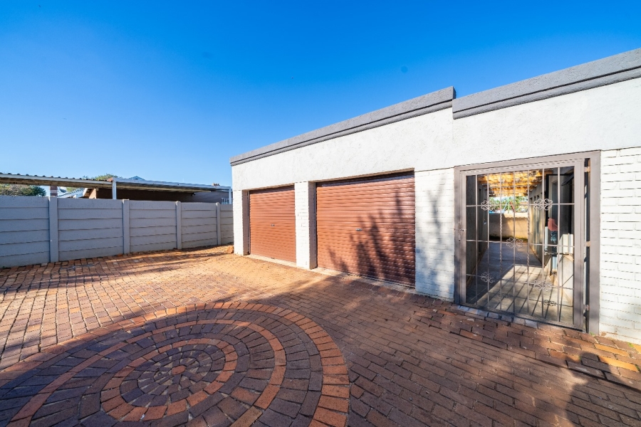 4 Bedroom Property for Sale in Casseldale Gauteng