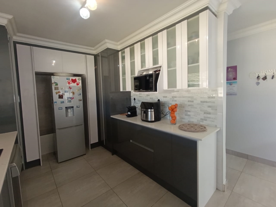 3 Bedroom Property for Sale in Raceview Gauteng