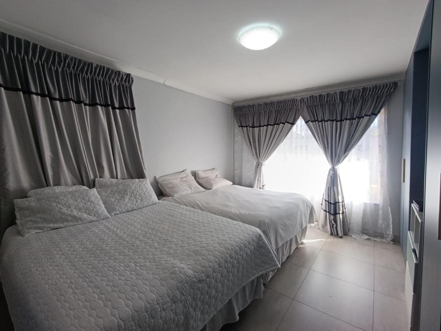 3 Bedroom Property for Sale in Raceview Gauteng