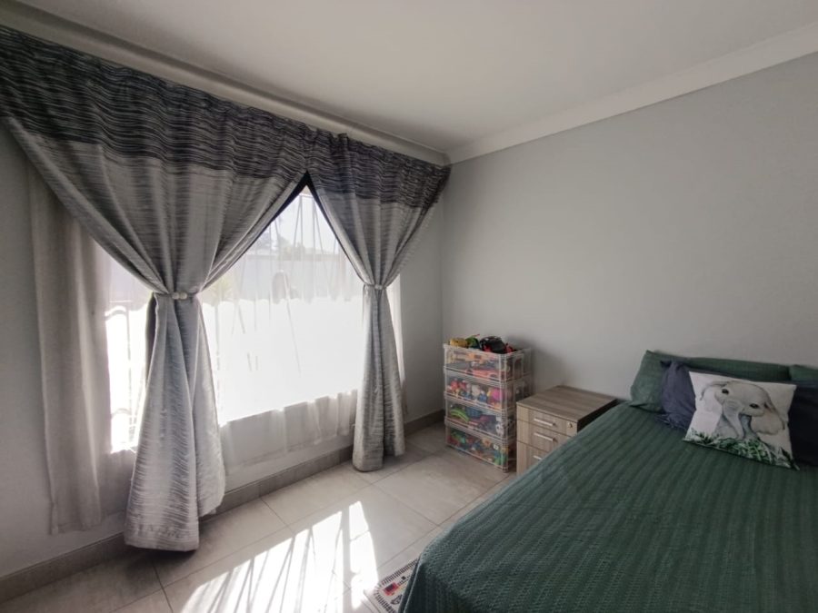 3 Bedroom Property for Sale in Raceview Gauteng