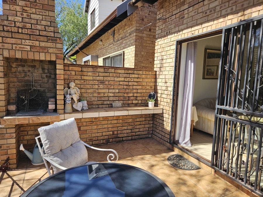 3 Bedroom Property for Sale in Noordheuwel Gauteng