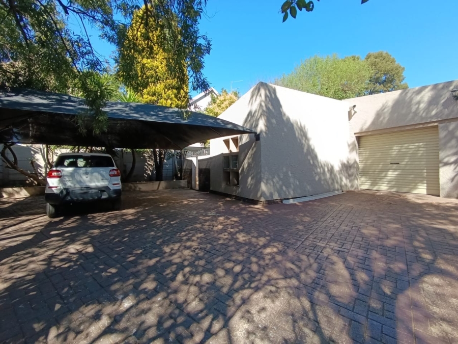 3 Bedroom Property for Sale in New Redruth Gauteng