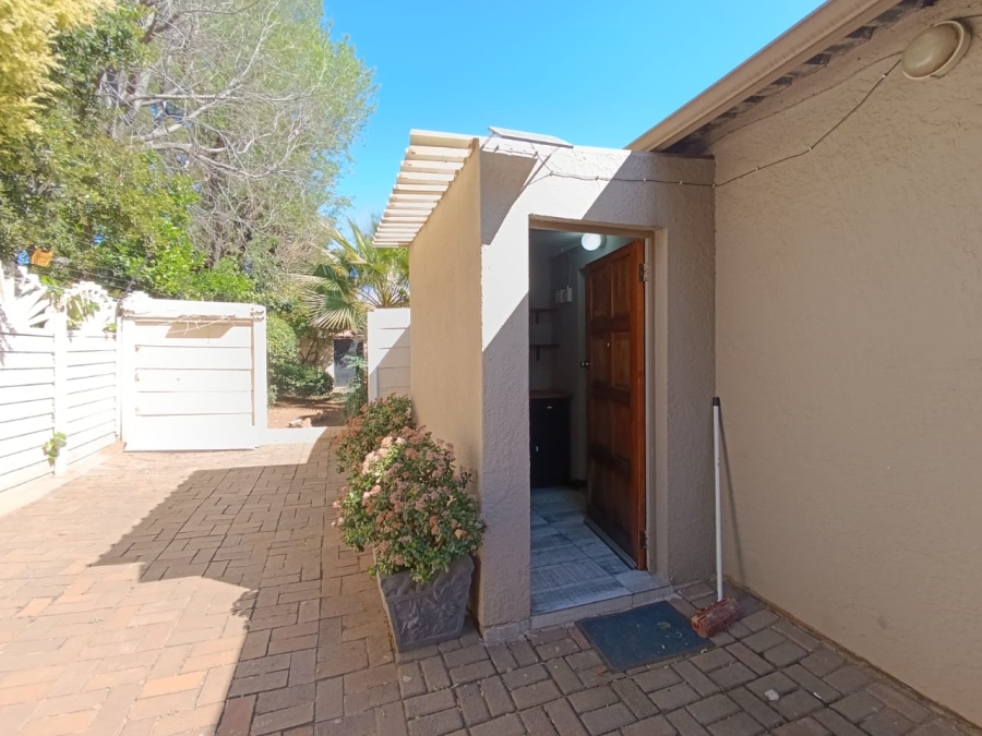 3 Bedroom Property for Sale in New Redruth Gauteng