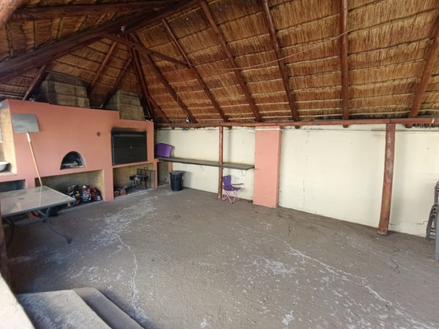 3 Bedroom Property for Sale in New Redruth Gauteng