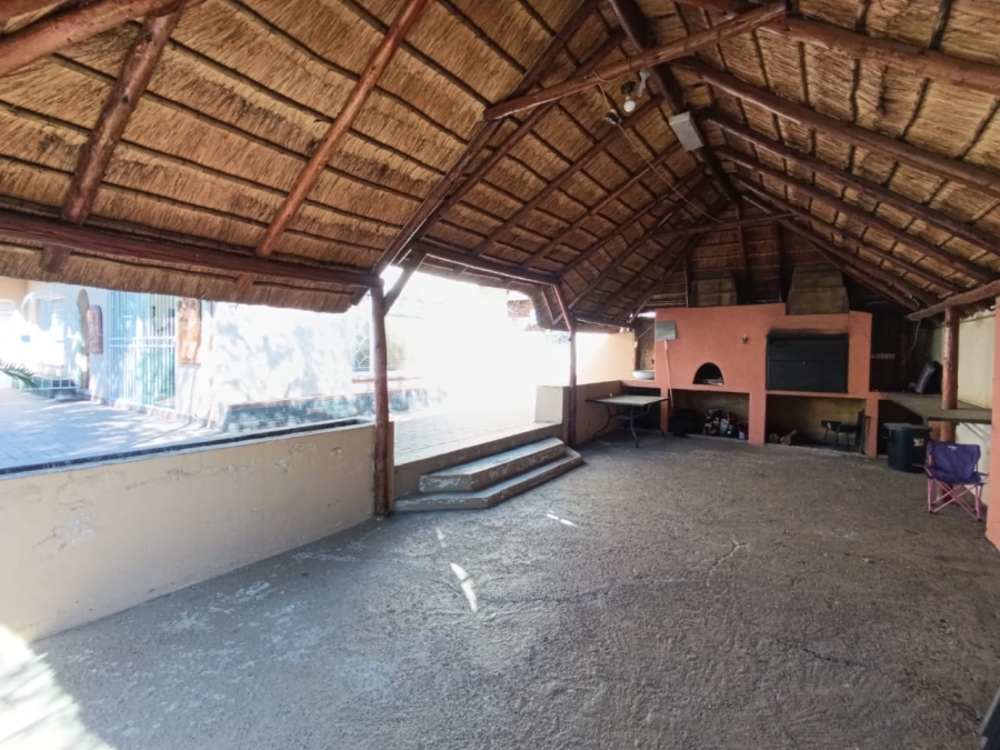 3 Bedroom Property for Sale in New Redruth Gauteng