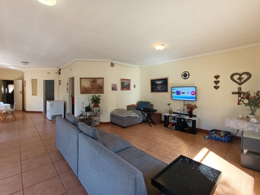 3 Bedroom Property for Sale in New Redruth Gauteng