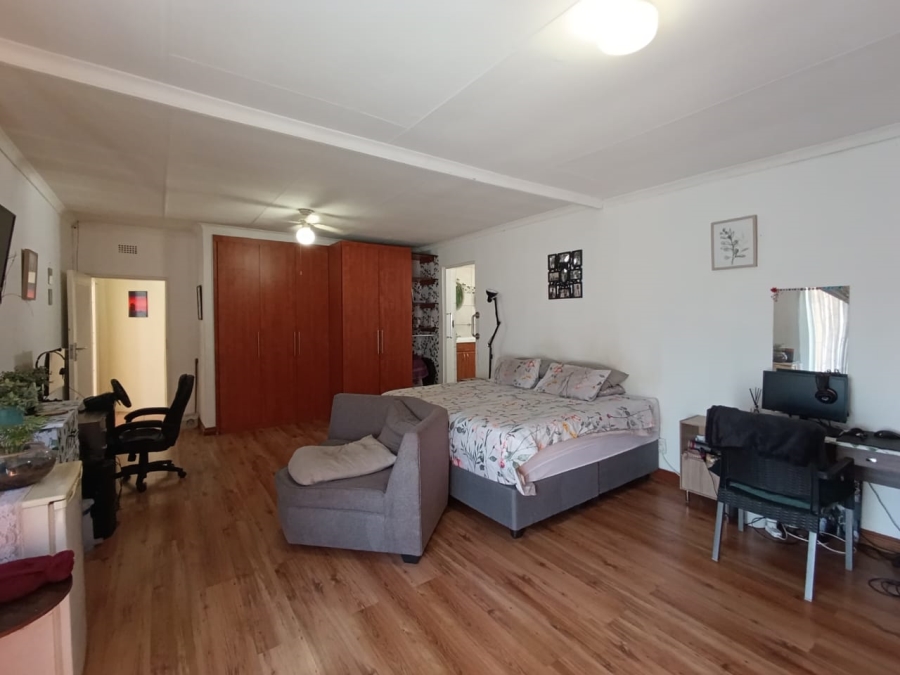 3 Bedroom Property for Sale in New Redruth Gauteng