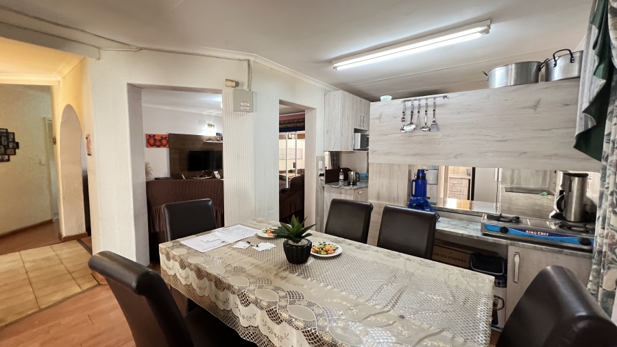 3 Bedroom Property for Sale in Greenhills Gauteng