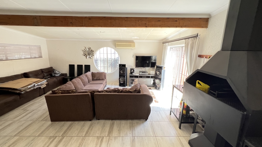 3 Bedroom Property for Sale in Greenhills Gauteng
