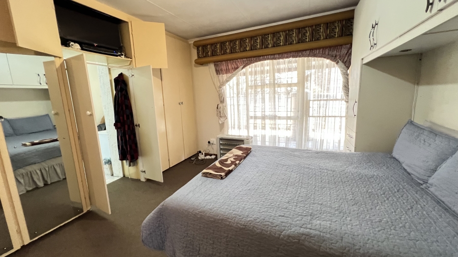 3 Bedroom Property for Sale in Greenhills Gauteng
