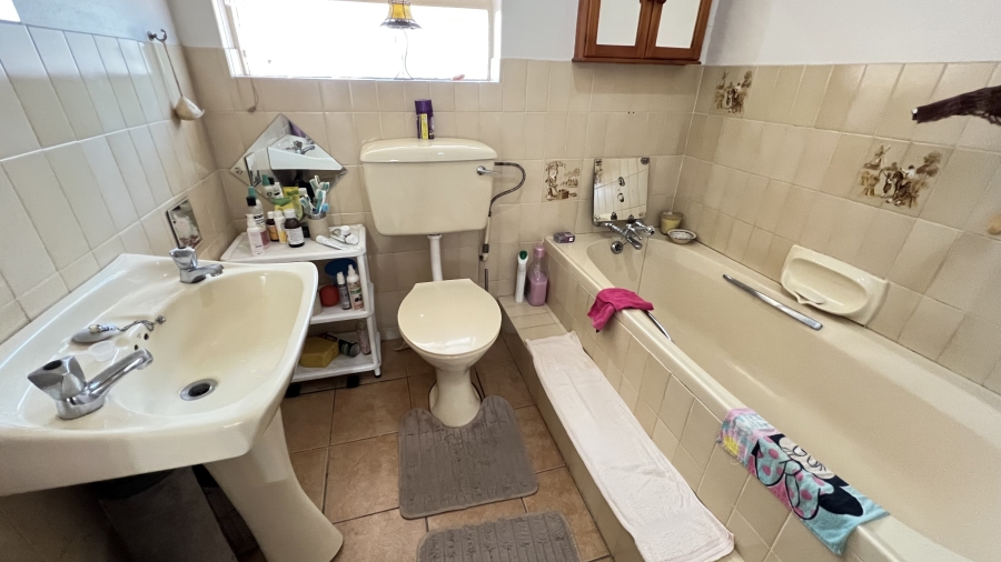 3 Bedroom Property for Sale in Greenhills Gauteng