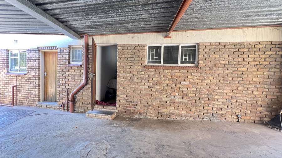 3 Bedroom Property for Sale in Greenhills Gauteng