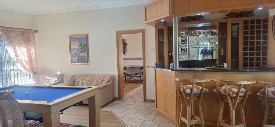 3 Bedroom Property for Sale in Kenmare Gauteng