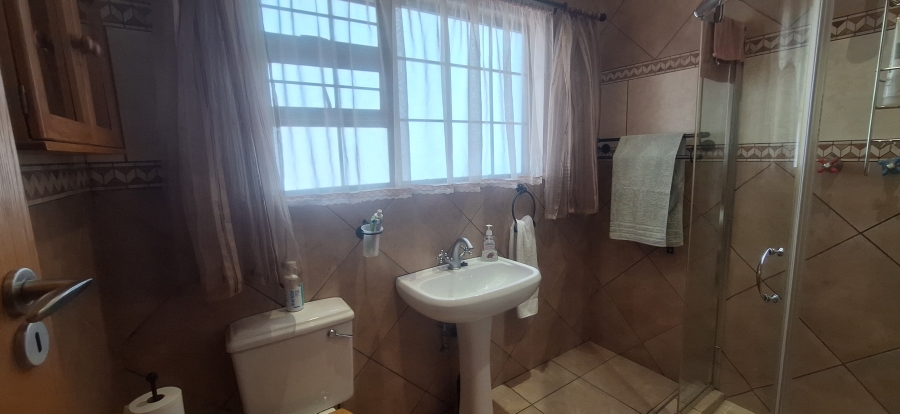 3 Bedroom Property for Sale in Kenmare Gauteng