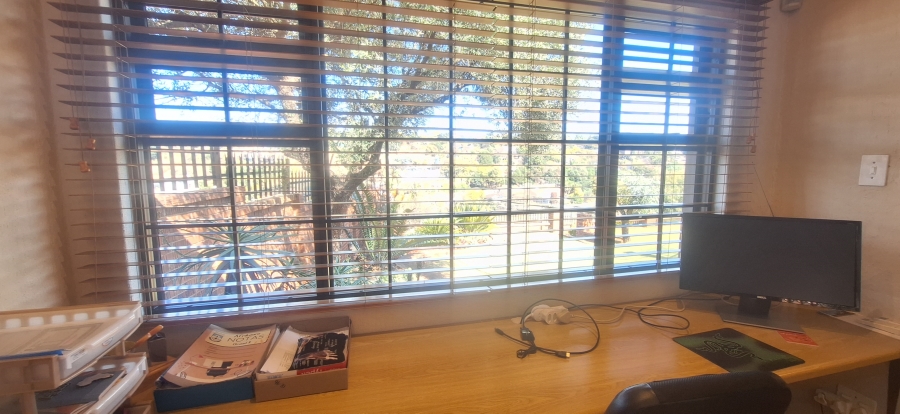 3 Bedroom Property for Sale in Kenmare Gauteng