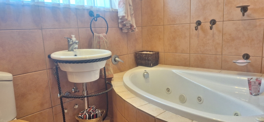 3 Bedroom Property for Sale in Kenmare Gauteng