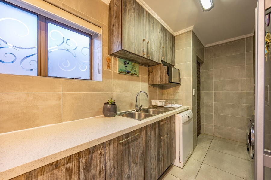3 Bedroom Property for Sale in Midstream Estate Gauteng