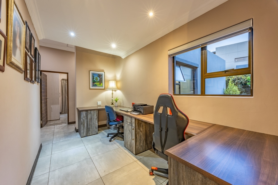 3 Bedroom Property for Sale in Midstream Estate Gauteng