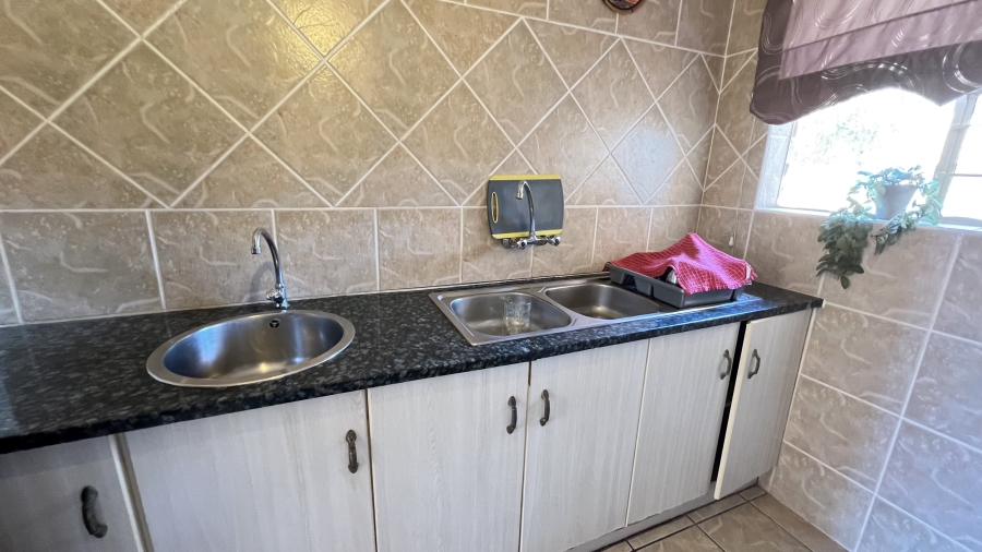3 Bedroom Property for Sale in Greenhills Gauteng