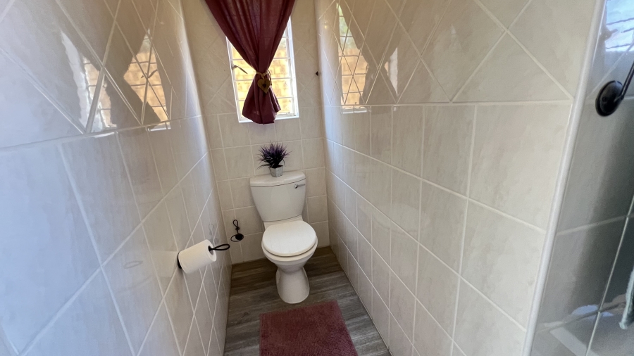 3 Bedroom Property for Sale in Greenhills Gauteng