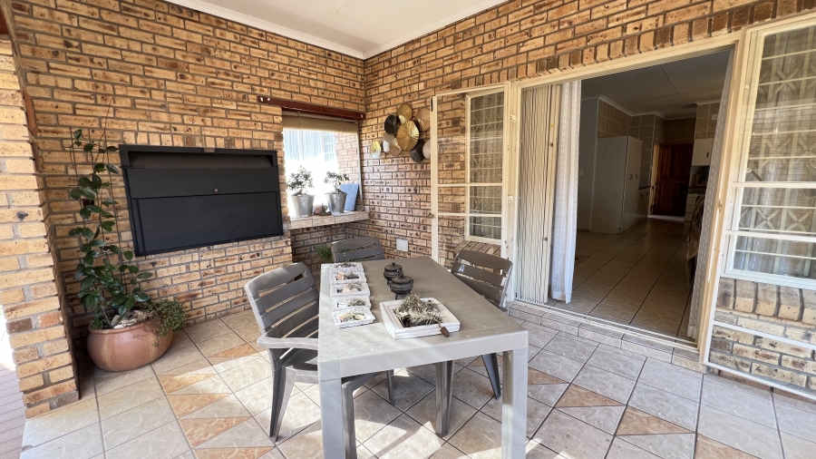 3 Bedroom Property for Sale in Greenhills Gauteng