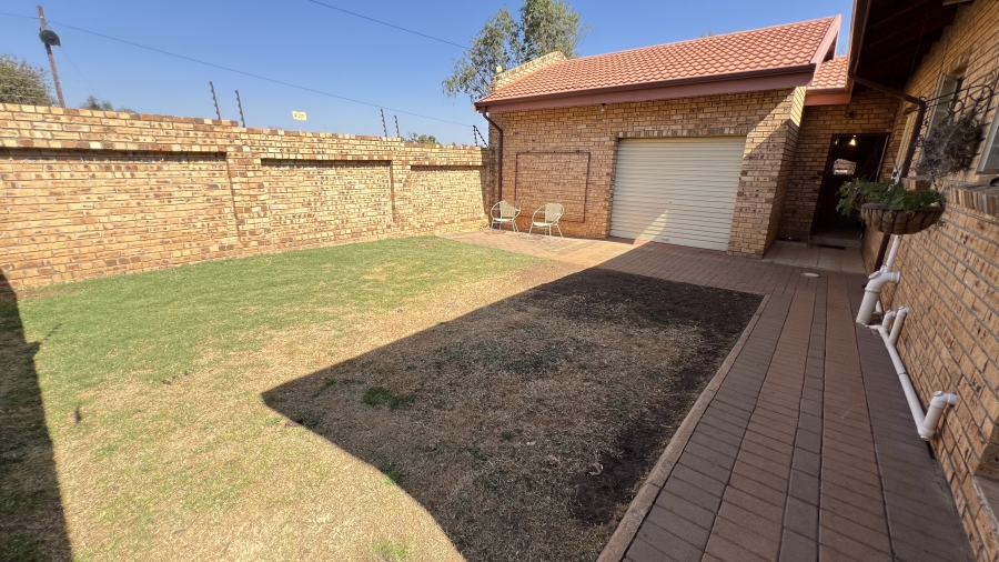 3 Bedroom Property for Sale in Greenhills Gauteng