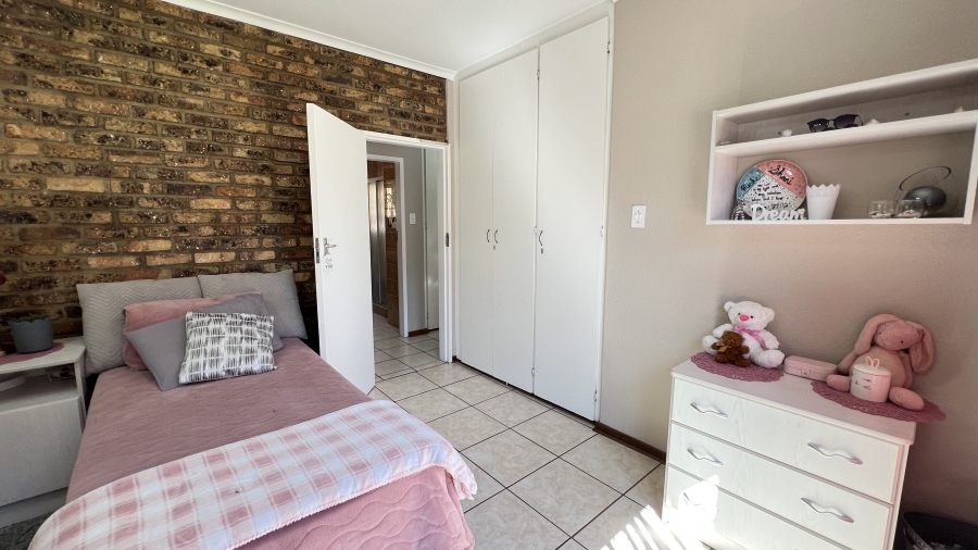 4 Bedroom Property for Sale in Greenhills Gauteng