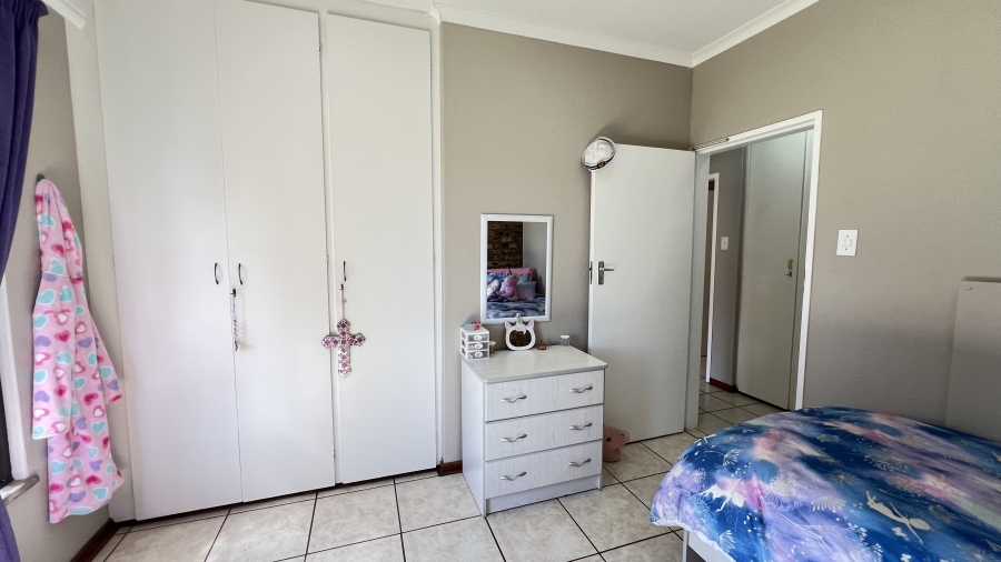 4 Bedroom Property for Sale in Greenhills Gauteng