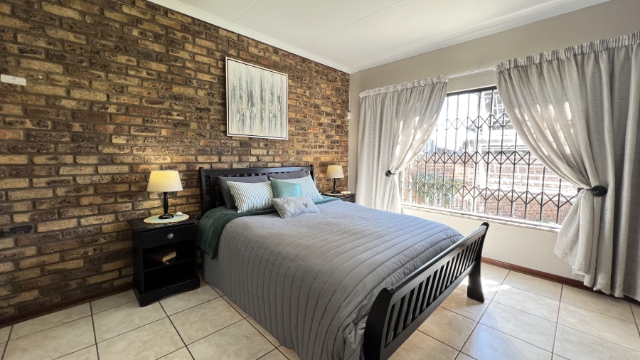 4 Bedroom Property for Sale in Greenhills Gauteng