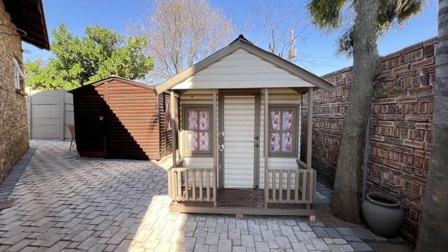 4 Bedroom Property for Sale in Greenhills Gauteng