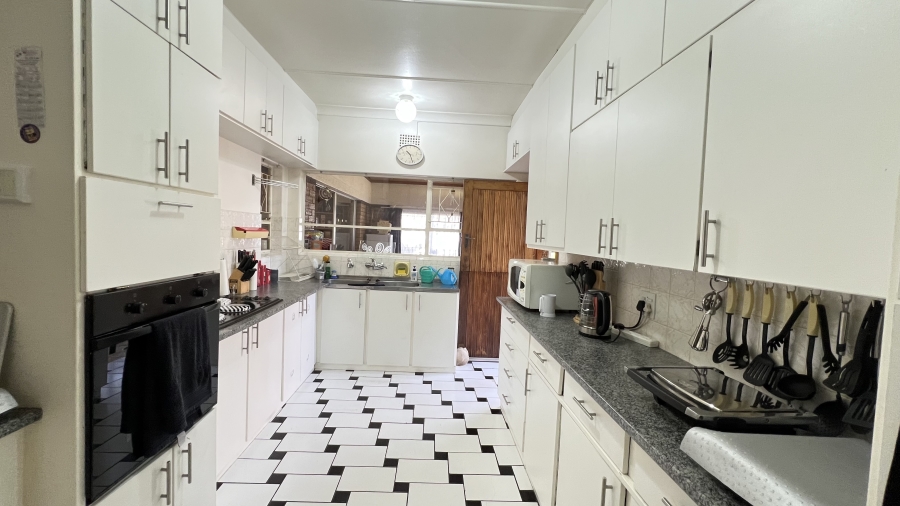 3 Bedroom Property for Sale in Greenhills Gauteng