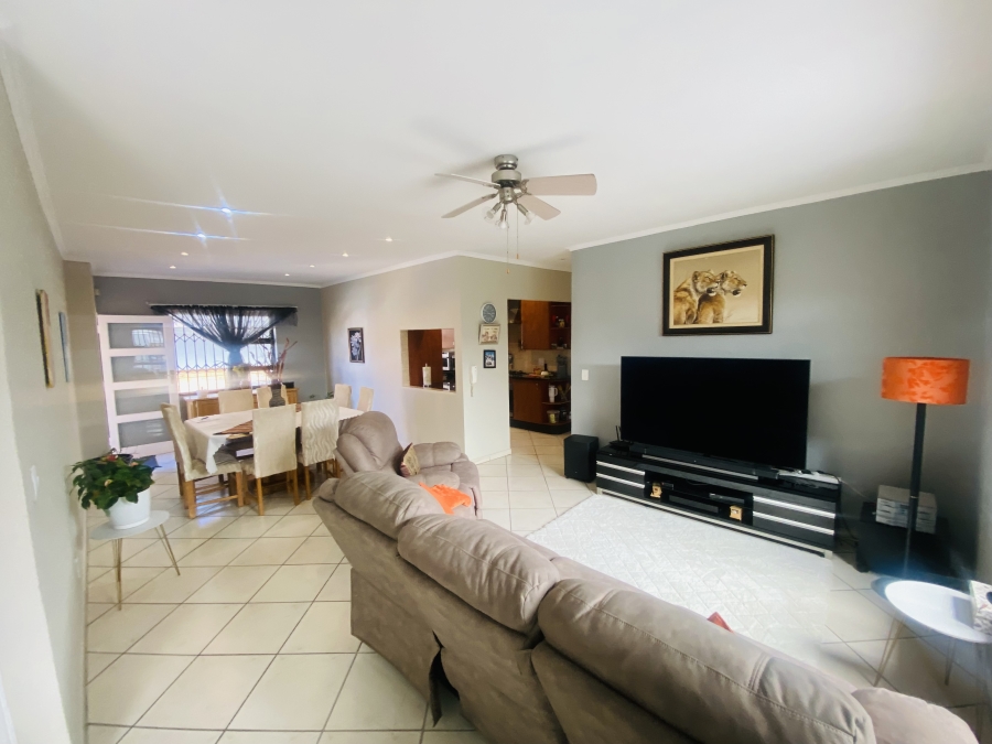3 Bedroom Property for Sale in New Redruth Gauteng