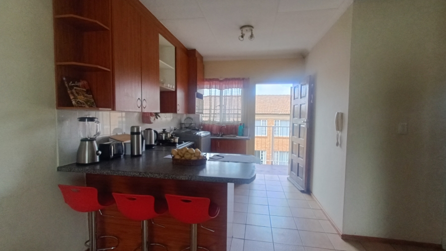 2 Bedroom Property for Sale in Kenmare Gauteng