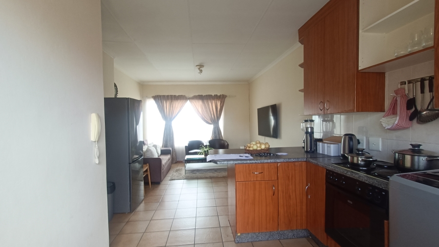 2 Bedroom Property for Sale in Kenmare Gauteng