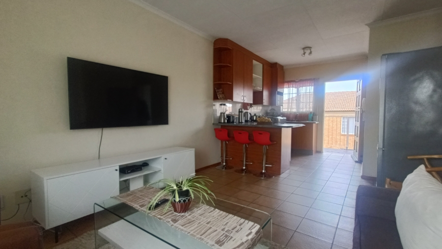2 Bedroom Property for Sale in Kenmare Gauteng