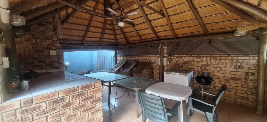 4 Bedroom Property for Sale in Noordheuwel Gauteng