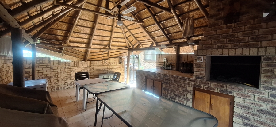 4 Bedroom Property for Sale in Noordheuwel Gauteng