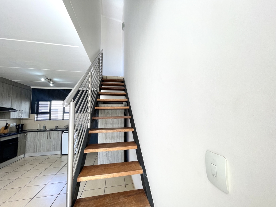 To Let 3 Bedroom Property for Rent in Barbeque Downs Gauteng
