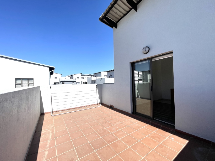 To Let 3 Bedroom Property for Rent in Barbeque Downs Gauteng