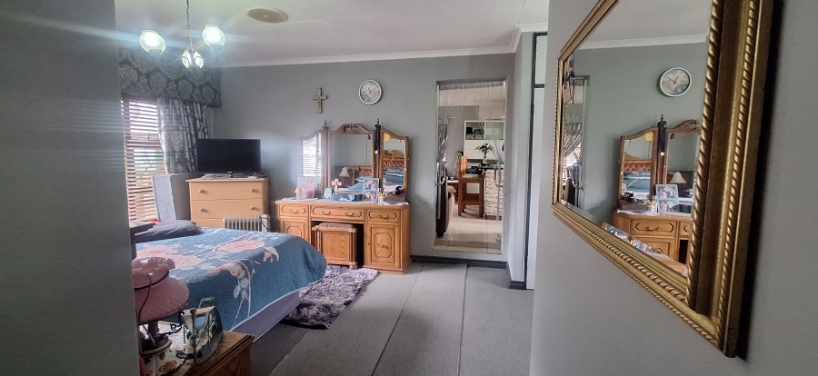 4 Bedroom Property for Sale in Kenmare Gauteng