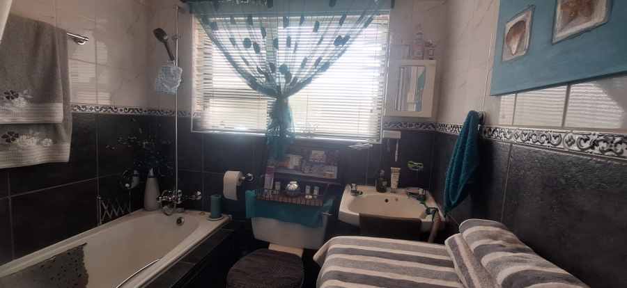 4 Bedroom Property for Sale in Kenmare Gauteng