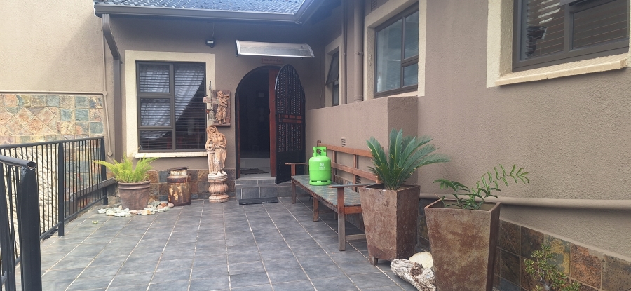 4 Bedroom Property for Sale in Kenmare Gauteng