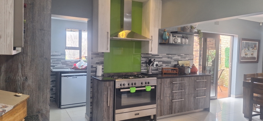 4 Bedroom Property for Sale in Kenmare Gauteng