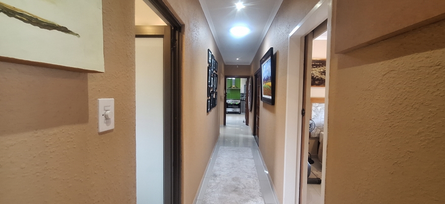 4 Bedroom Property for Sale in Kenmare Gauteng