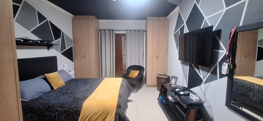 4 Bedroom Property for Sale in Kenmare Gauteng