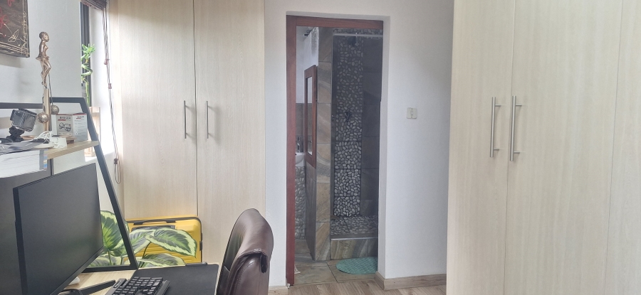 4 Bedroom Property for Sale in Kenmare Gauteng