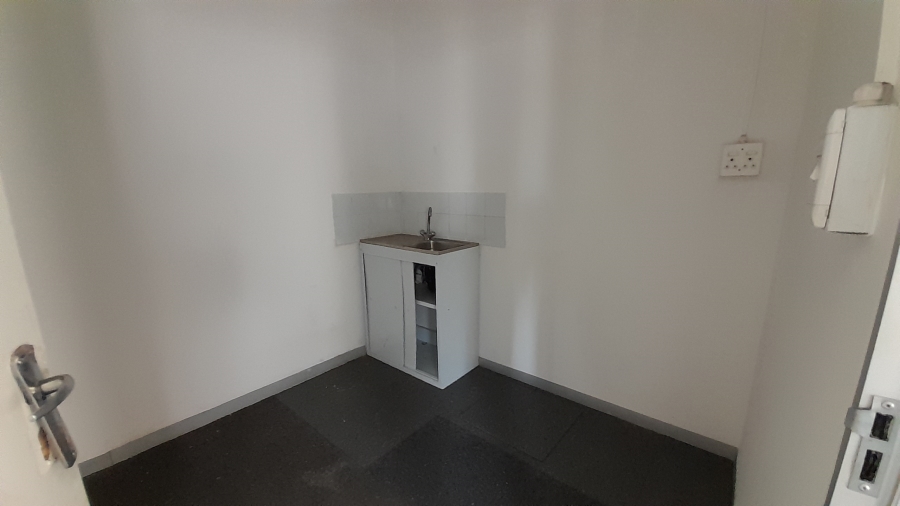 To Let commercial Property for Rent in Halfway House Gauteng