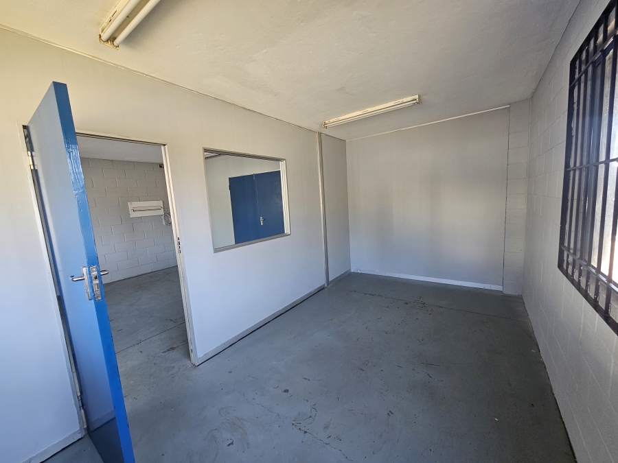 To Let commercial Property for Rent in Hennops Park Industrial Gauteng